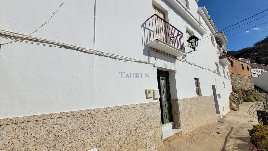 House for Sale in Cómpeta