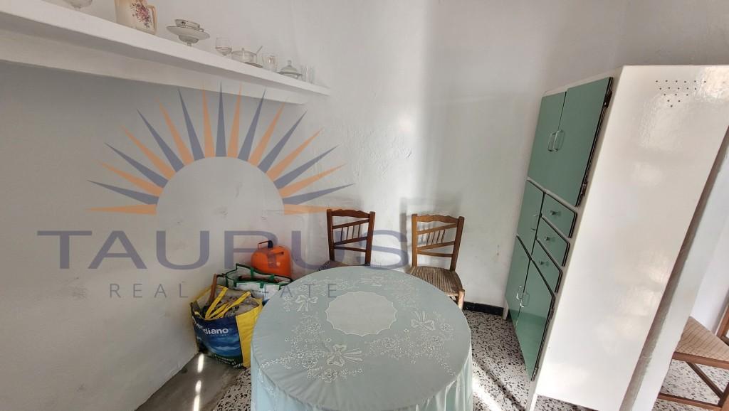 House for Sale in Sayalonga