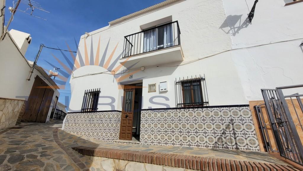 House for Sale in Sayalonga