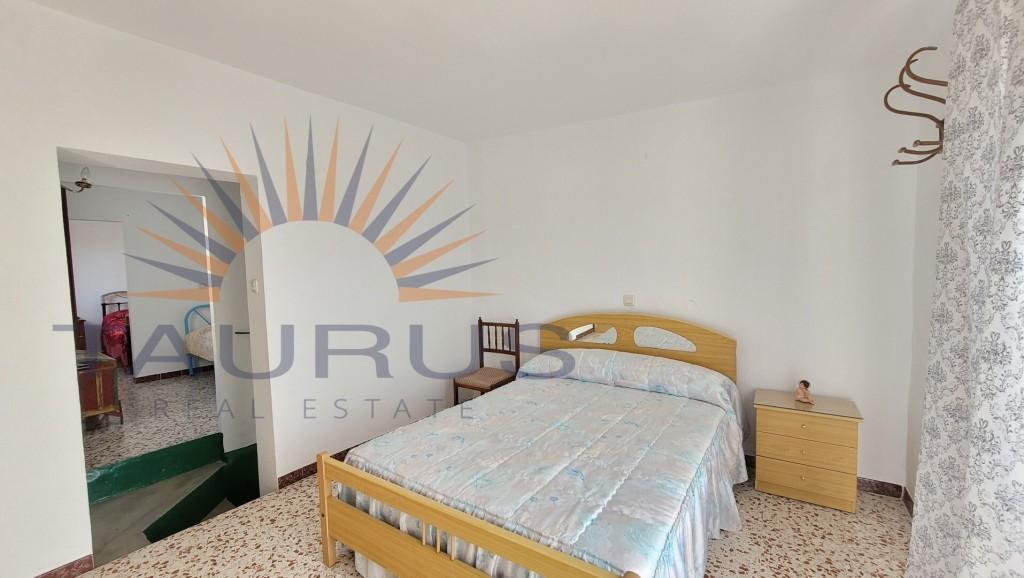 House for Sale in Sayalonga