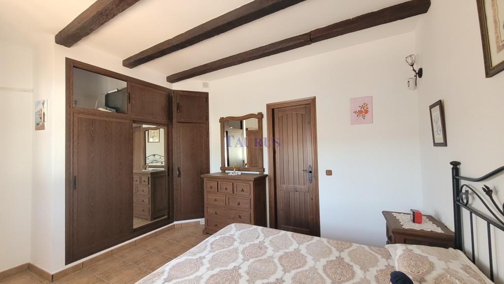 Villa for Sale in Árchez