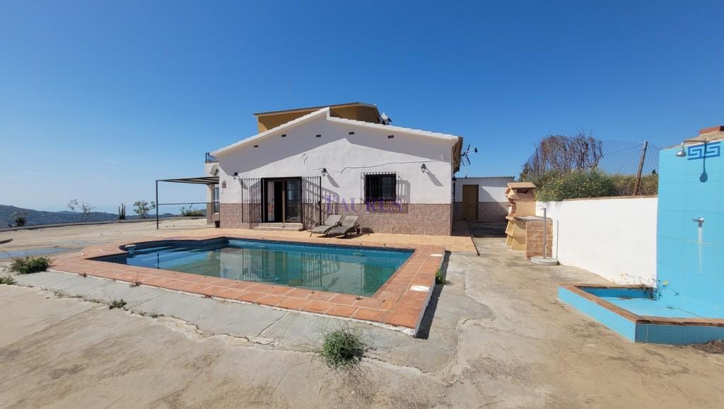 Villa for Sale in Árchez