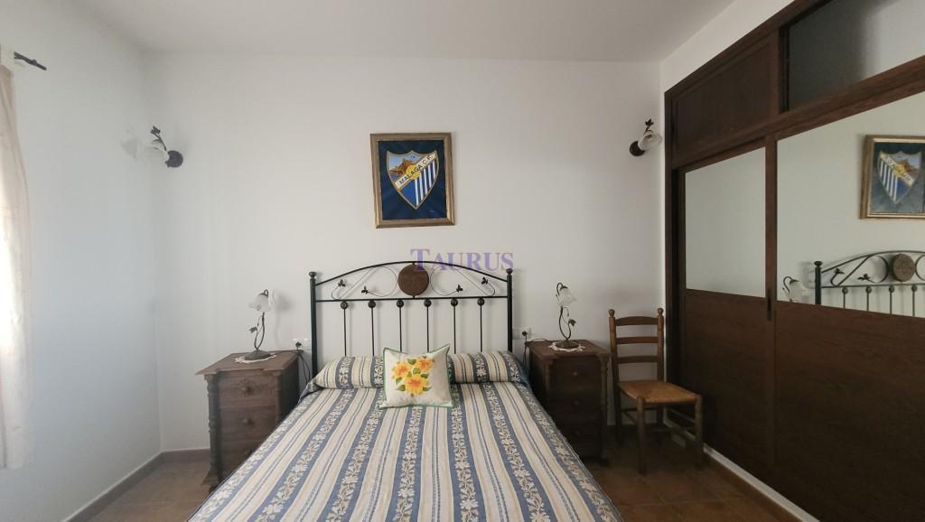 Villa for Sale in Árchez