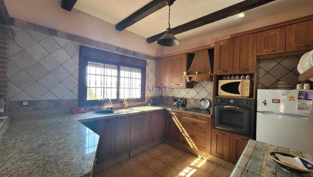 Villa for Sale in Árchez