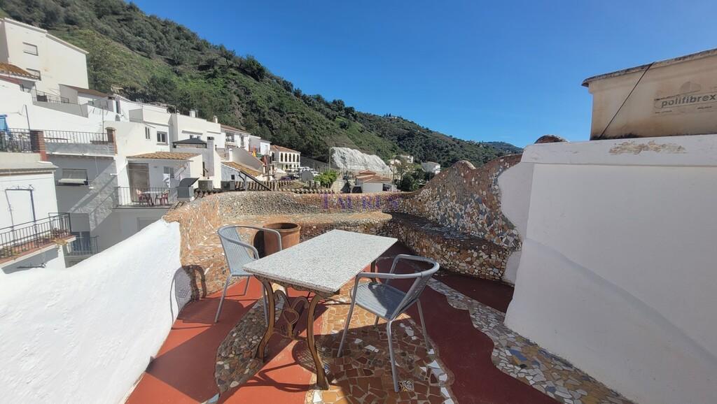 House for Sale in Árchez