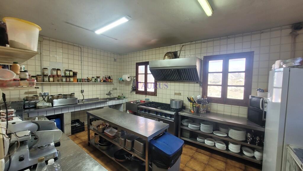 Premise for Sale in Cómpeta