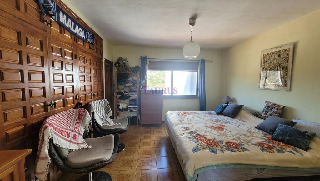 Premise for Sale in Cómpeta