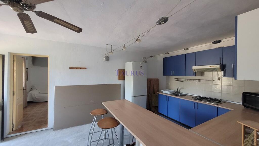 Premise for Sale in Cómpeta