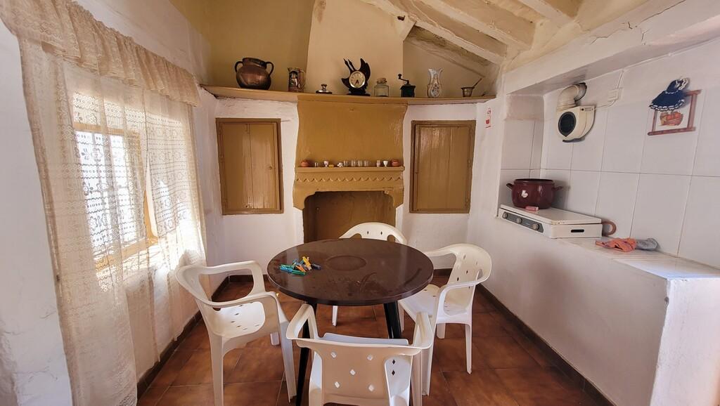 House for Sale in Salares