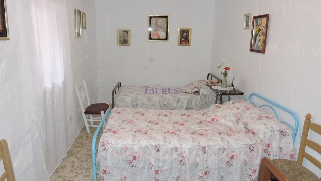 House for Sale in Árchez