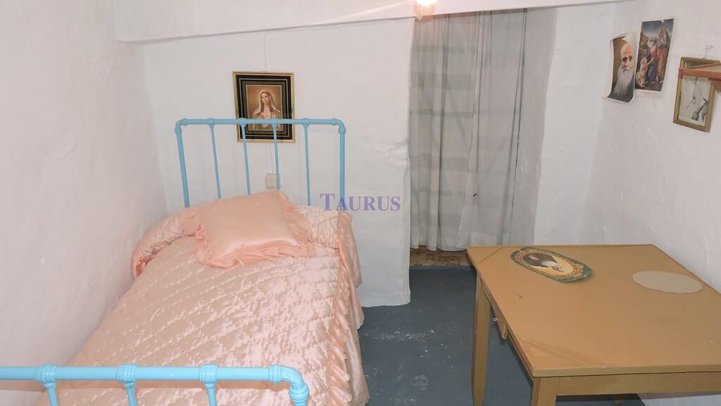 House for Sale in Árchez