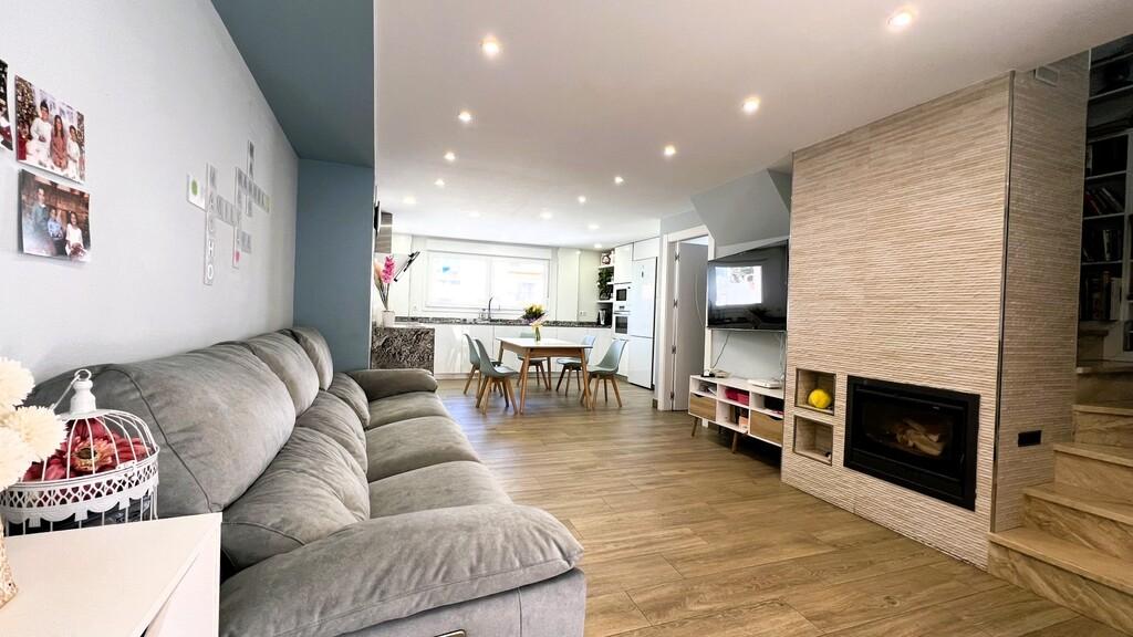 Casa en Venta en Cómpeta