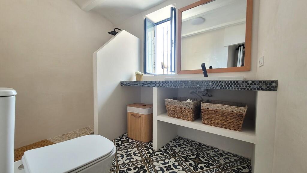 House for Sale in Sayalonga