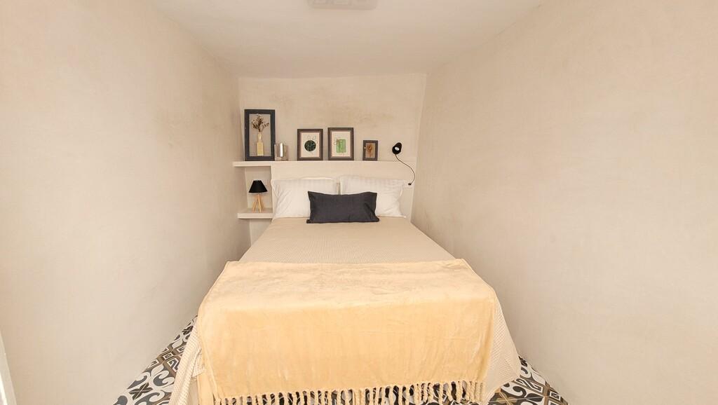 House for Sale in Sayalonga