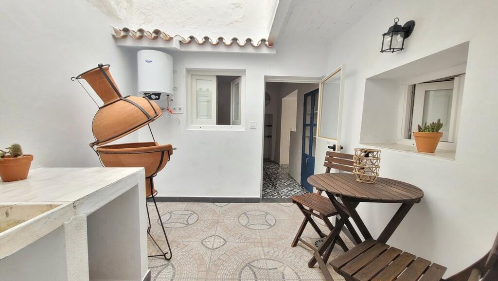 House for Sale in Sayalonga