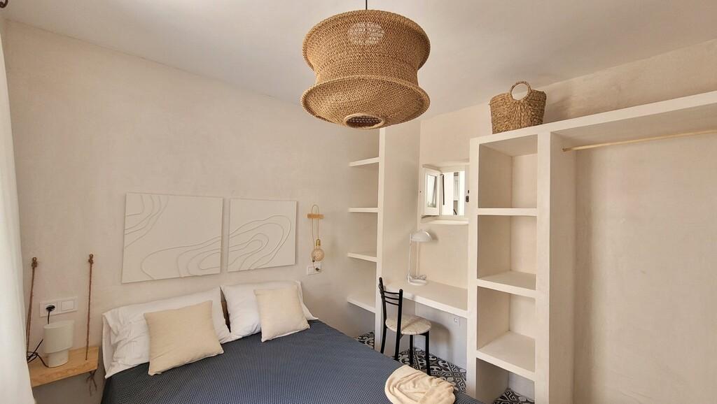 House for Sale in Sayalonga