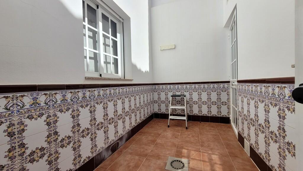 House for Sale in Sayalonga