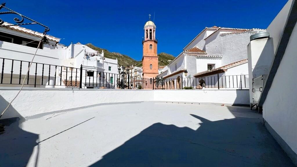 Premise for Sale in Cómpeta