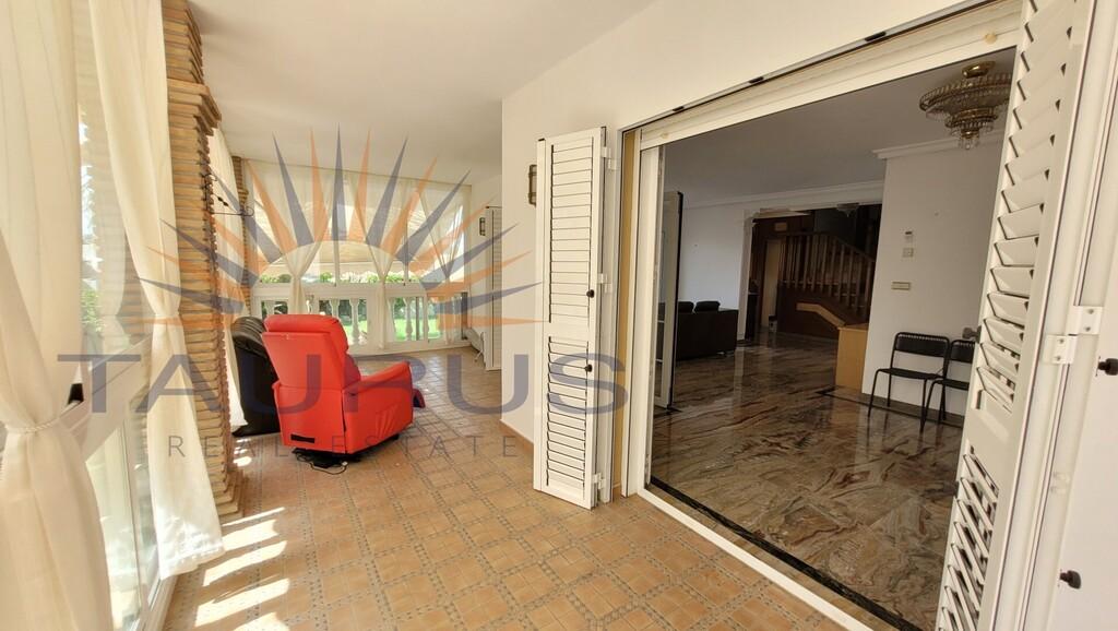 Villa for Sale in Caleta de Vélez
