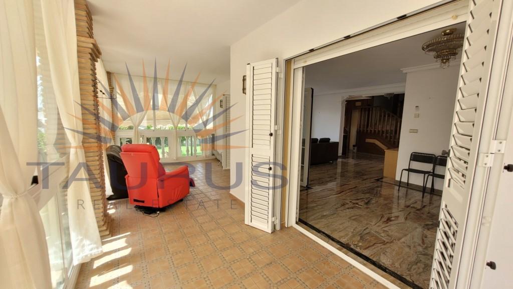 Villa for Sale in Caleta de Vélez