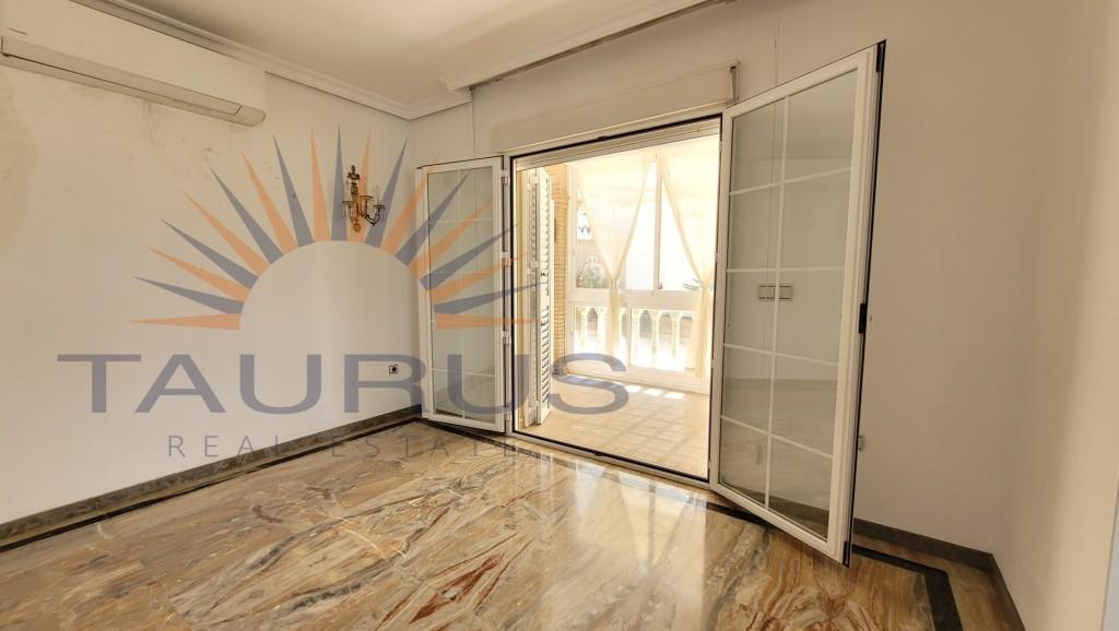 Villa for Sale in Caleta de Vélez