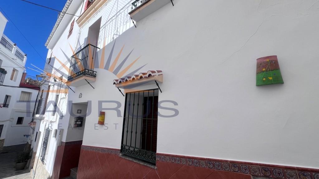 House for Sale in Árchez