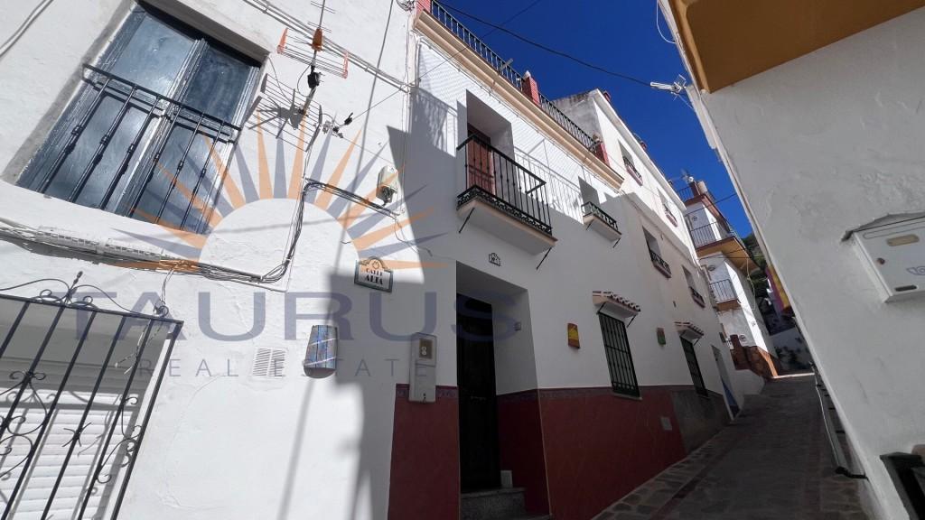 House for Sale in Árchez