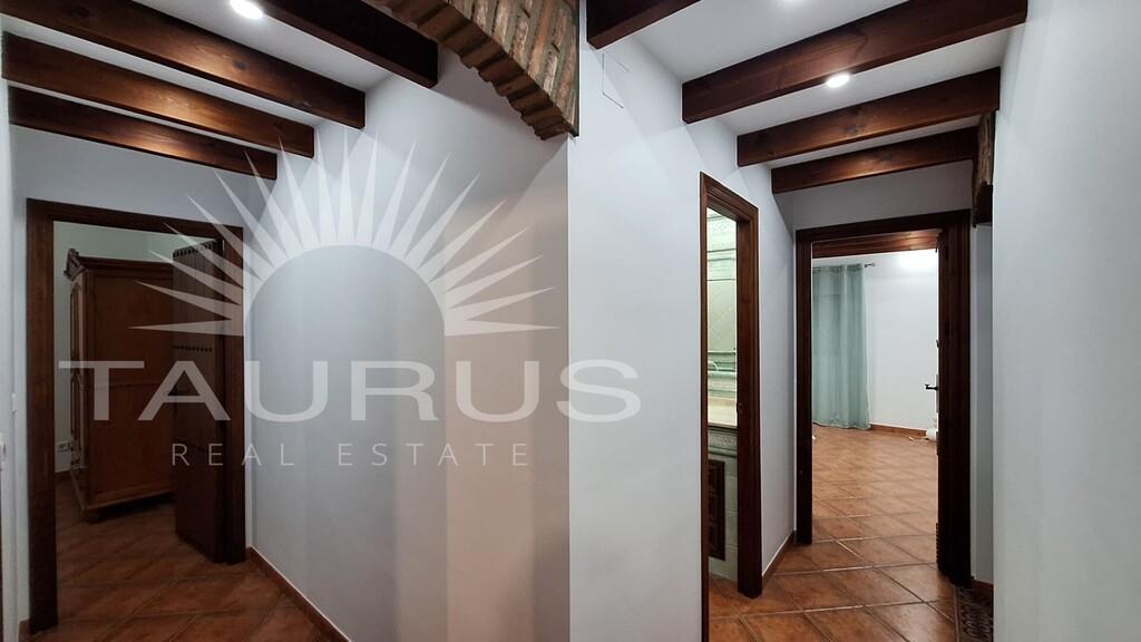 Villa for Sale in Vélez-Málaga