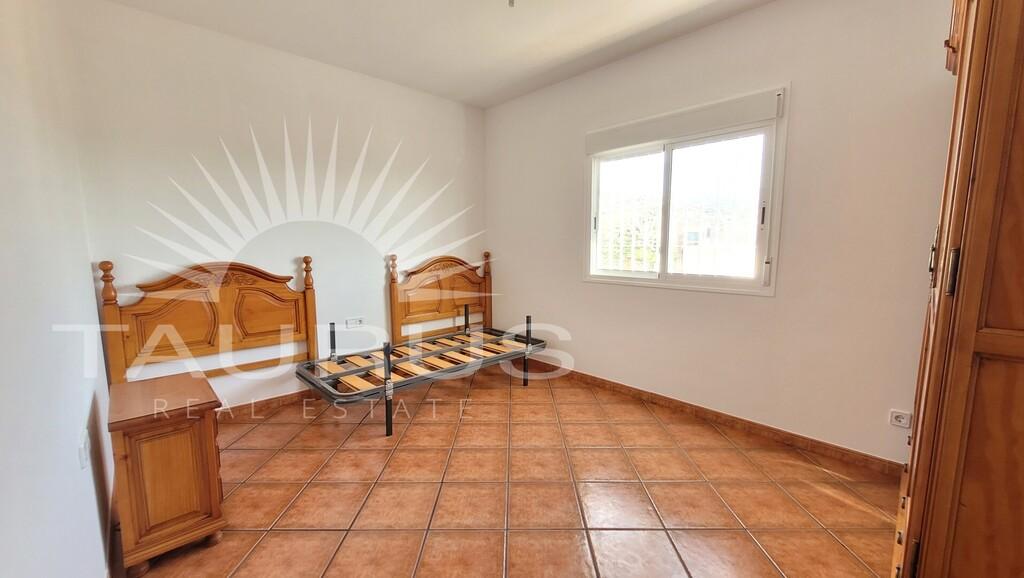 Villa for Sale in Vélez-Málaga