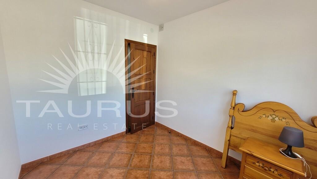 Villa for Sale in Vélez-Málaga