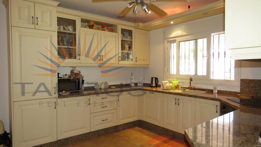 Villa for Sale in Cómpeta