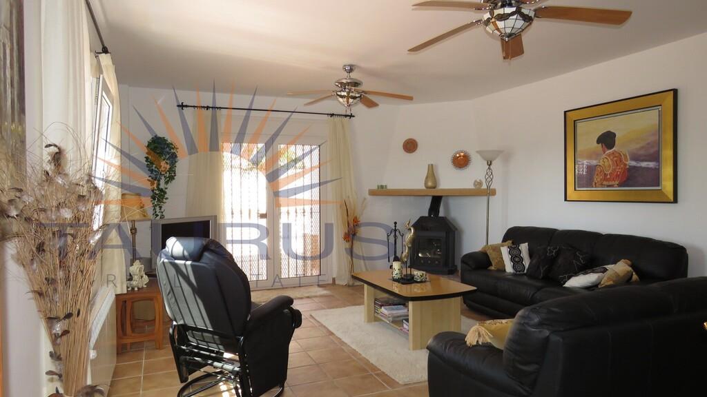 Villa for Sale in Cómpeta