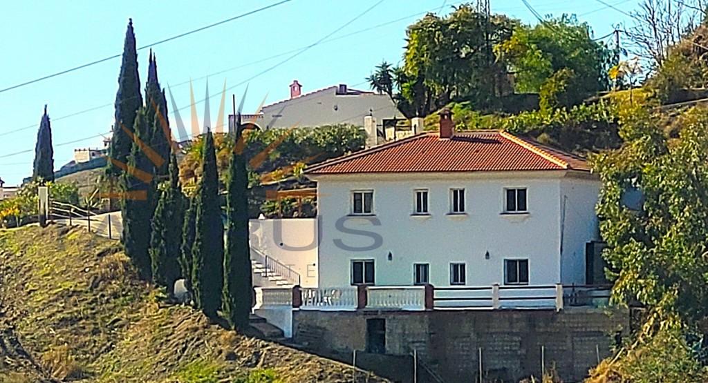 Villa for Sale in Cómpeta