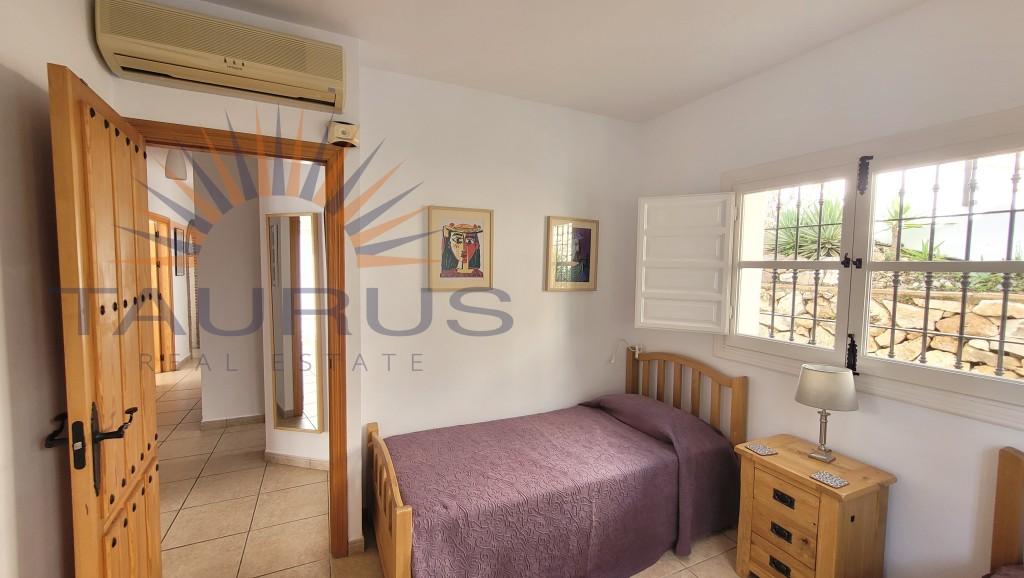 Villa for Sale in Cómpeta