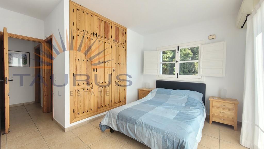 Villa for Sale in Cómpeta