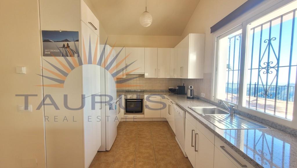 Villa for Sale in Cómpeta