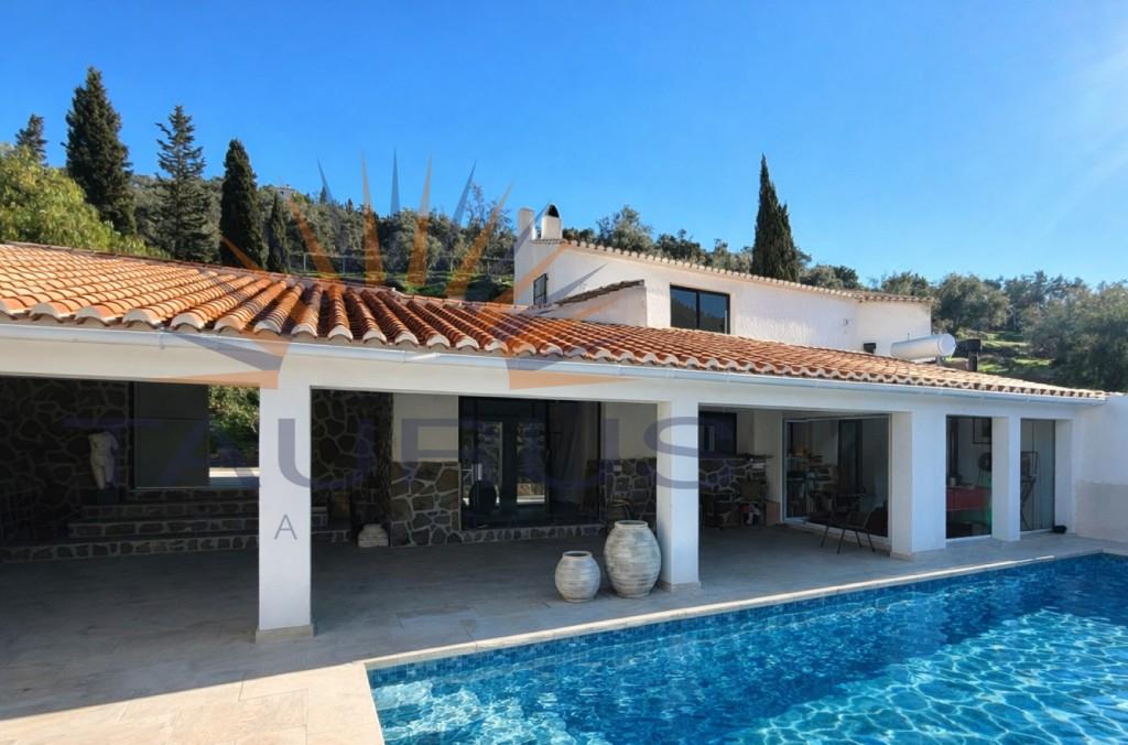 Villa for Sale in Cómpeta
