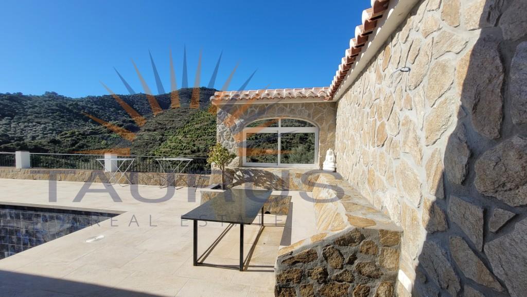 Villa for Sale in Cómpeta