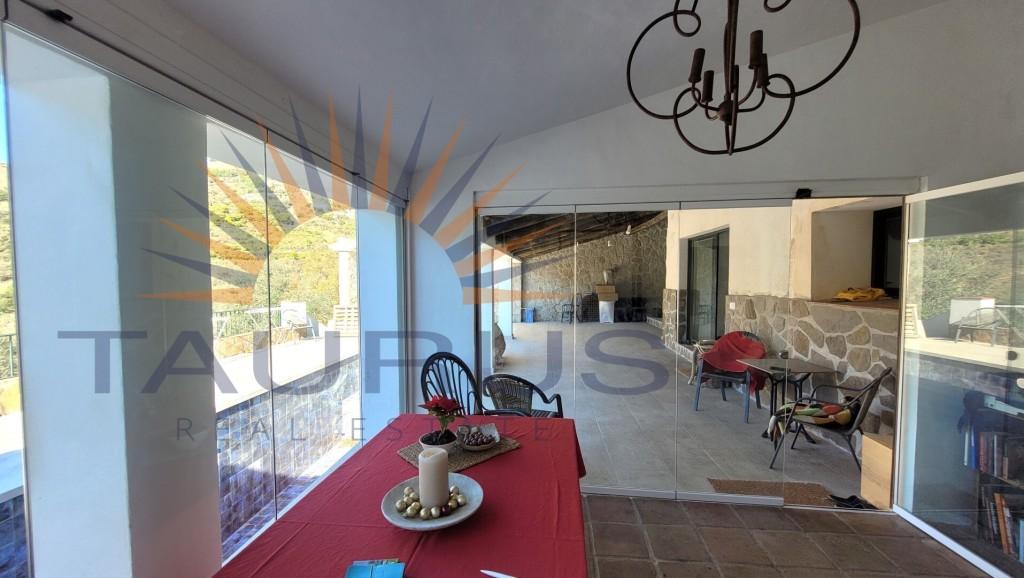 Villa for Sale in Cómpeta