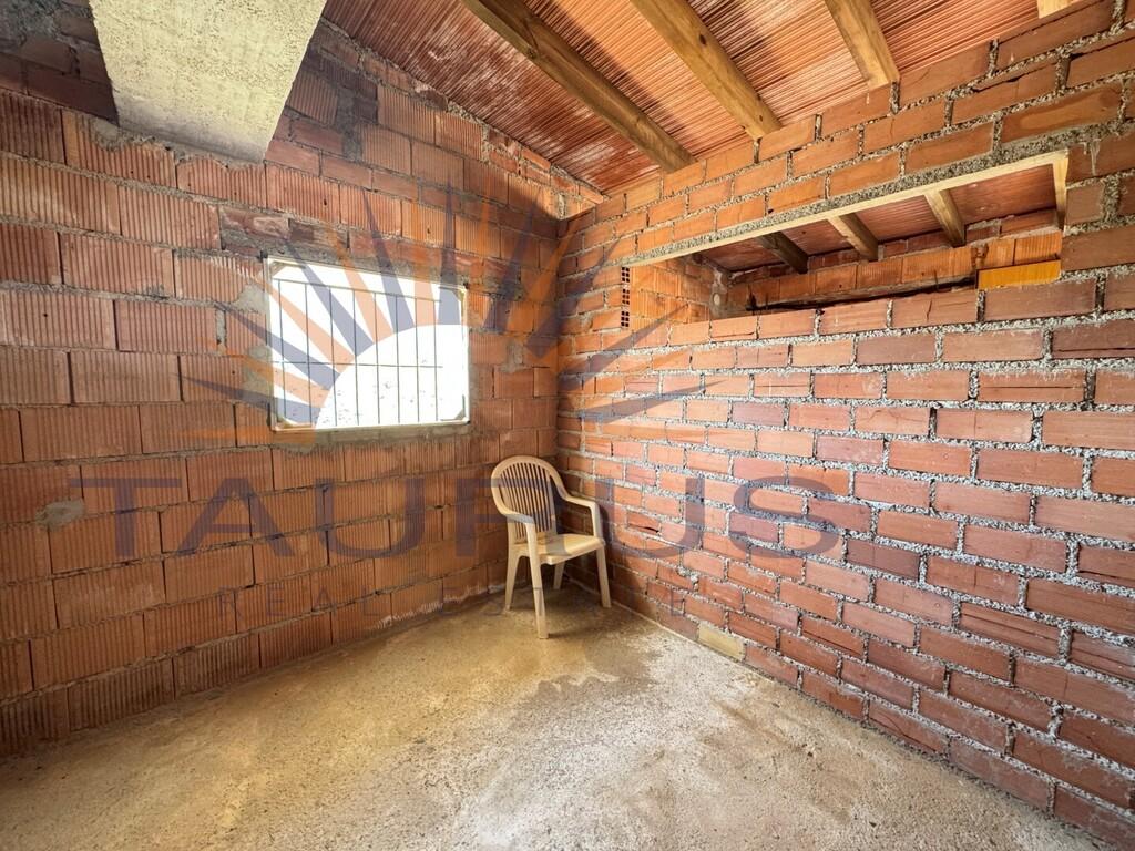 Villa for Sale in Árchez