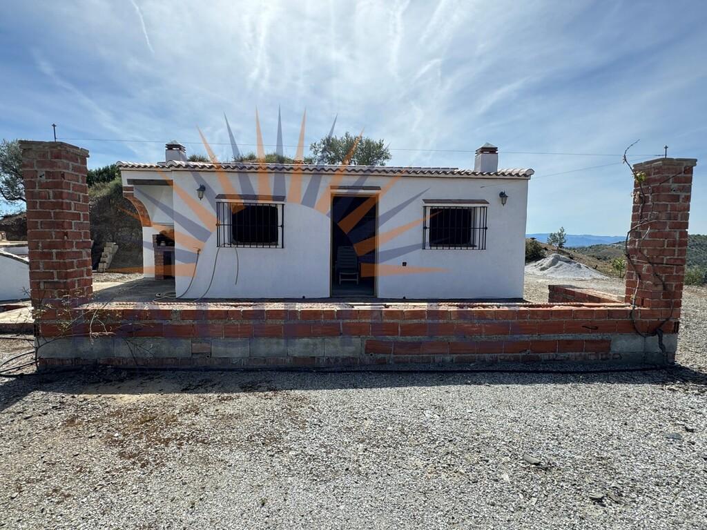 Villa for Sale in Árchez