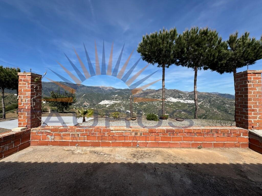 Villa for Sale in Árchez