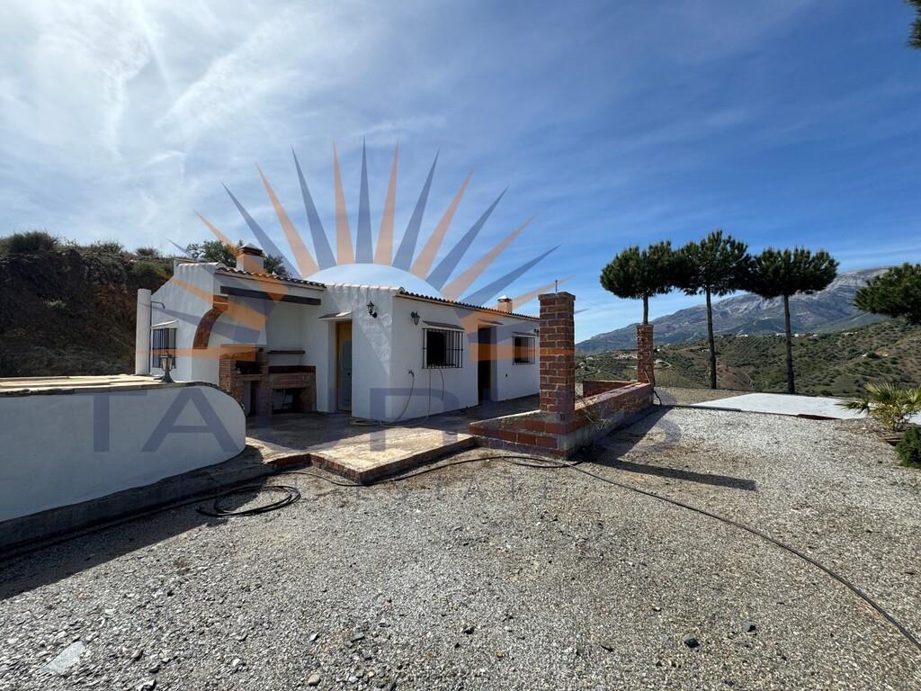 Villa for Sale in Árchez