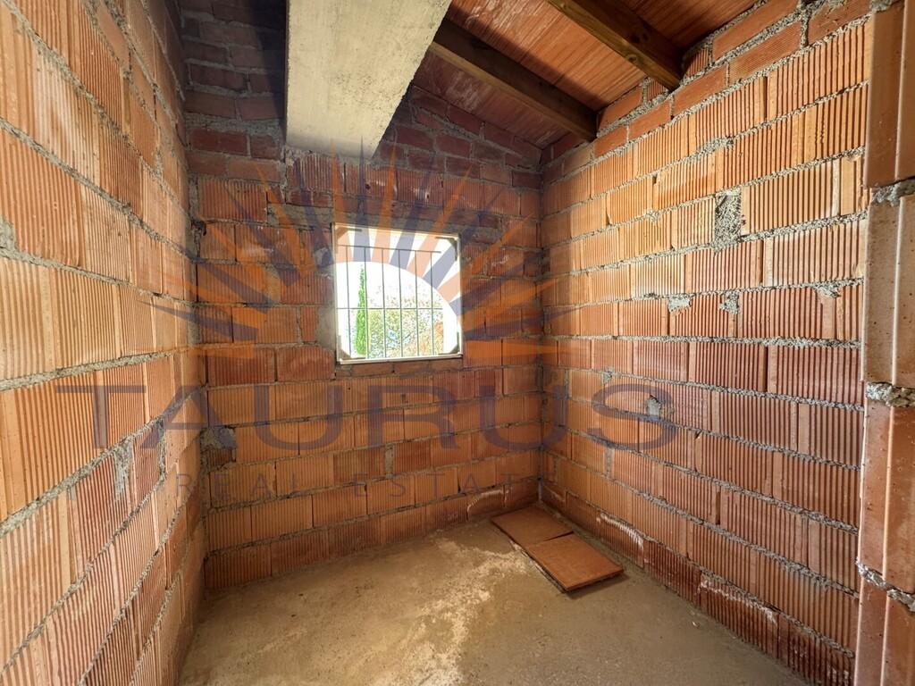 Villa for Sale in Árchez