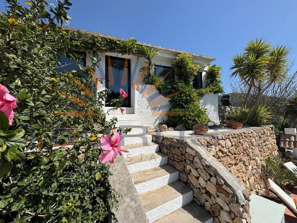 Villa en Venta en Cómpeta