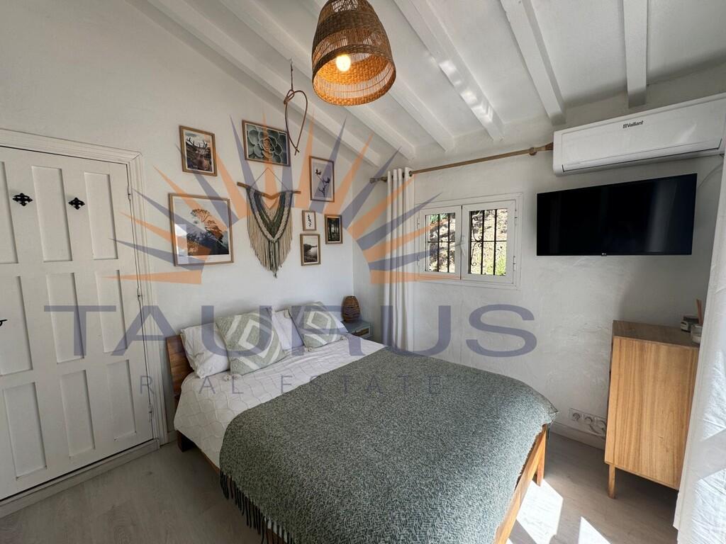 Villa en Venta en Cómpeta