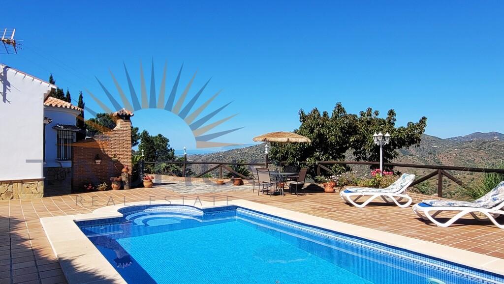Villa en Venta en Sayalonga