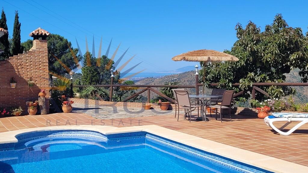 Villa en Venta en Sayalonga
