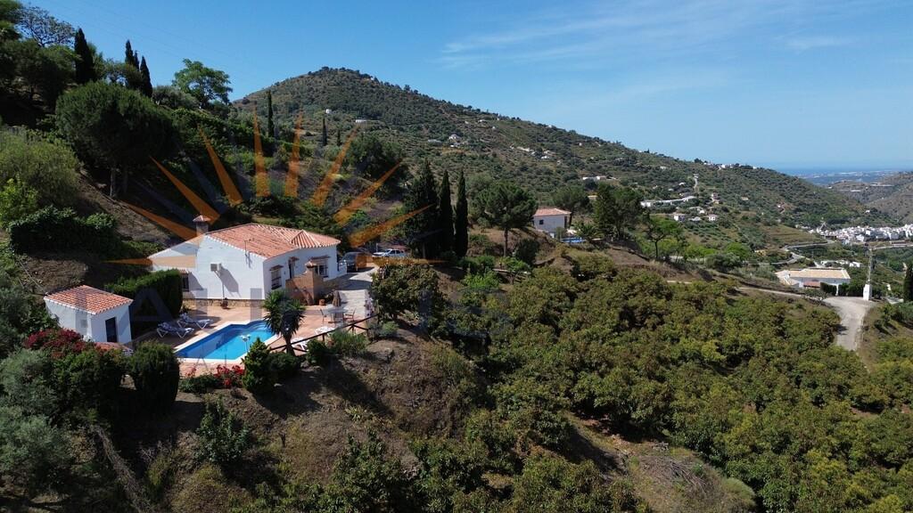 Villa en Venta en Sayalonga