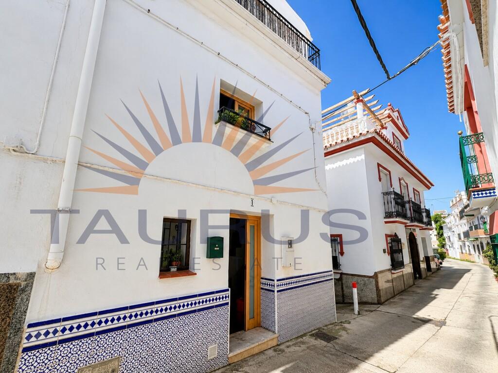 House for Sale in Sayalonga